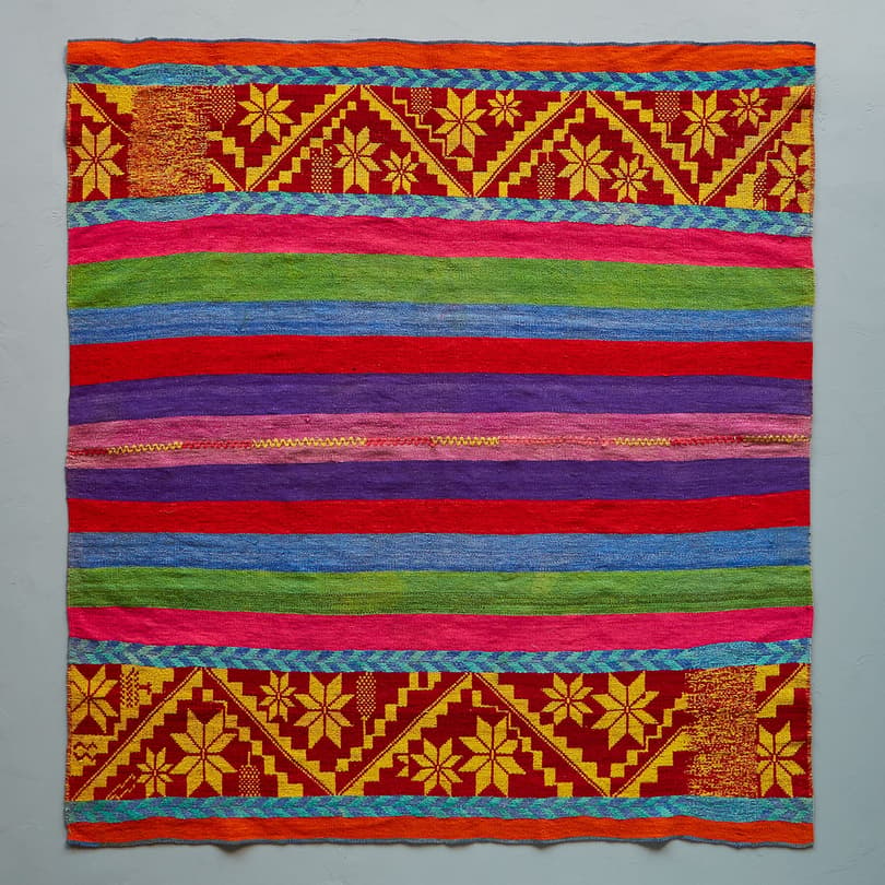 TIPUANI BOLIVIAN THROW view 1