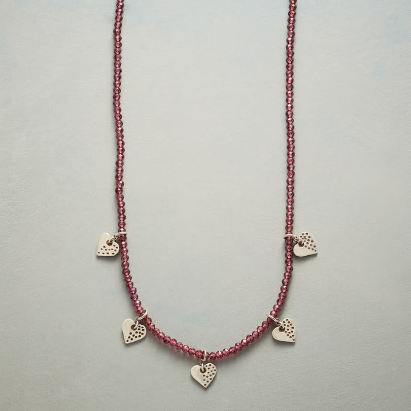 HEARTS AND KISSES NECKLACE view 1