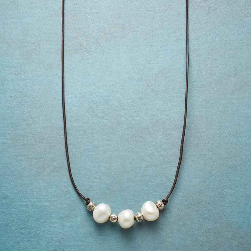 PERENNIAL PEARL NECKLACE view 1