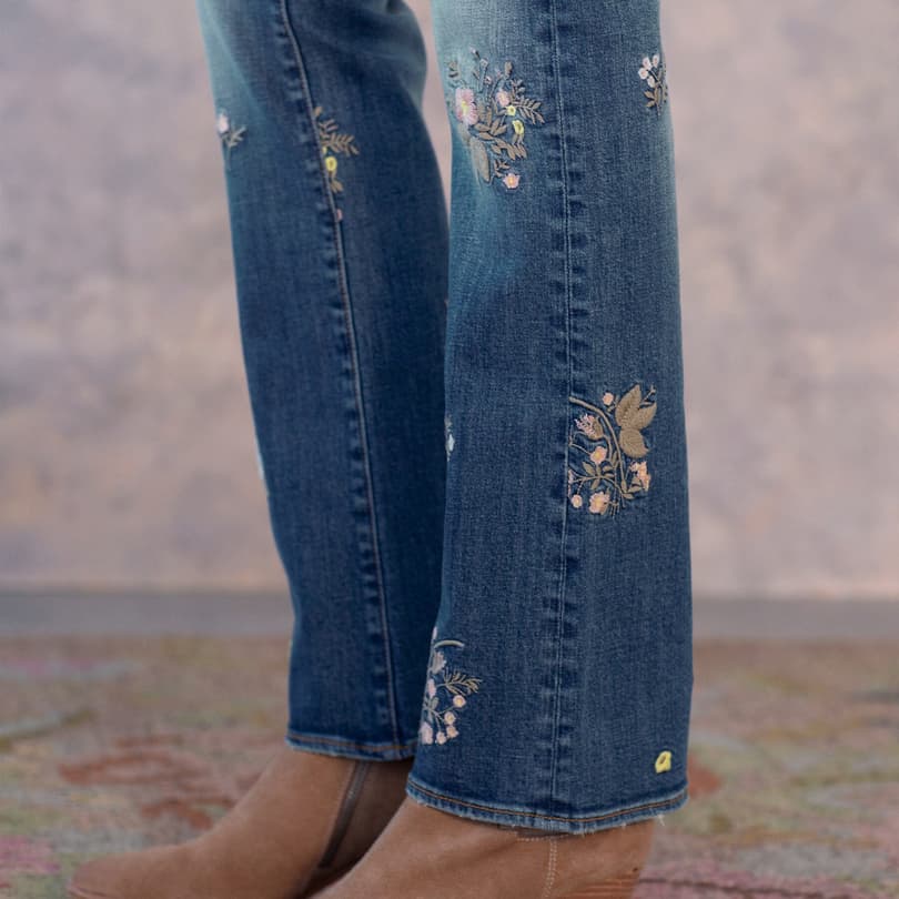 KELLY FLORAL PATCH JEAN view 5