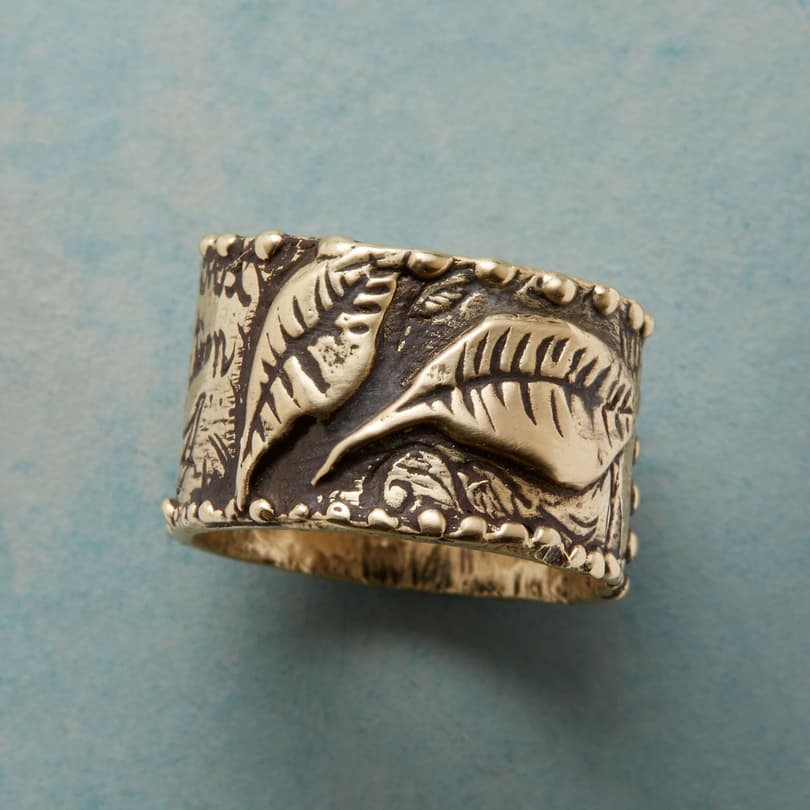 WOODLAND ANGEL RING view 2