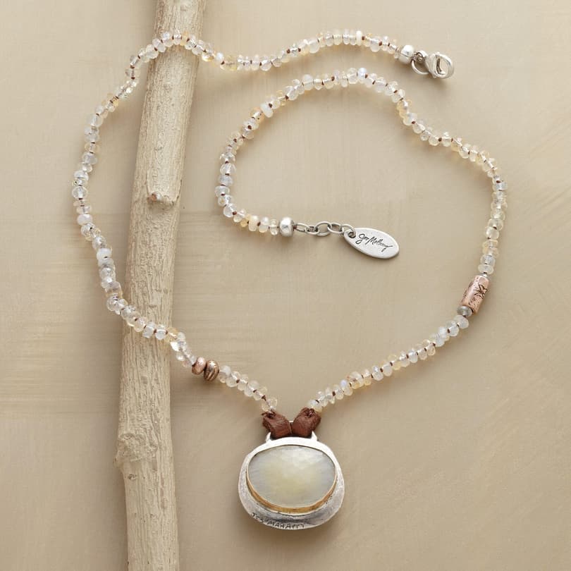 FAWN MEADOW NECKLACE view 1