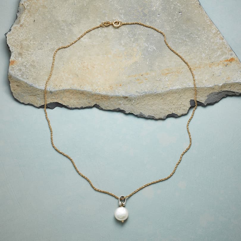 LUMINANCE PEARL NECKLACE view 1