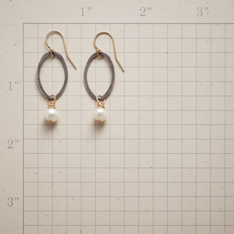 OVALS AND PEARLS EARRINGS view 1