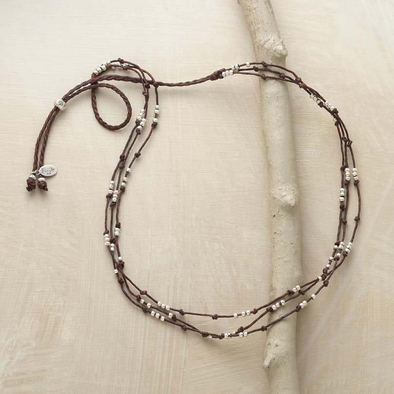 THREE-BEAD LINEN NECKLACE view 1
