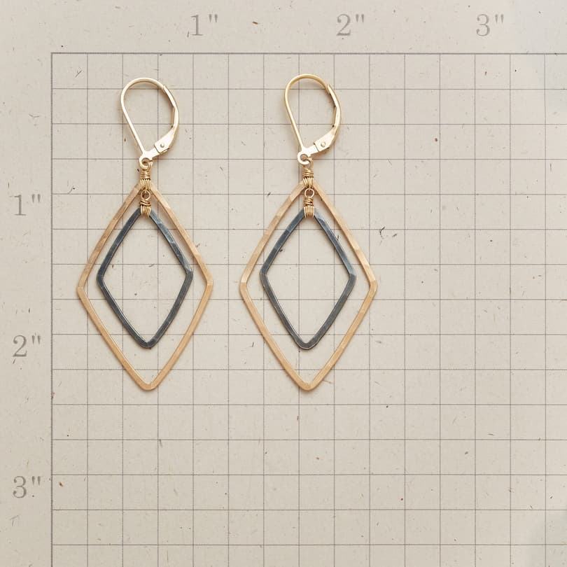 TWO OF DIAMONDS EARRINGS view 1