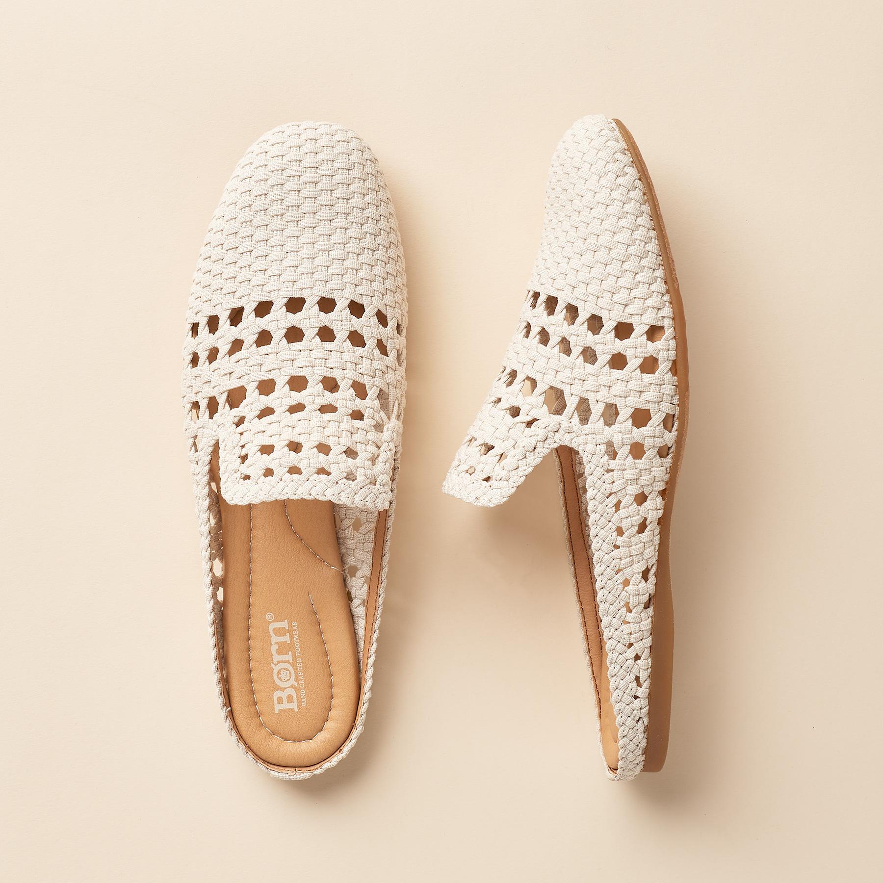 Born hot sale cameo shoes