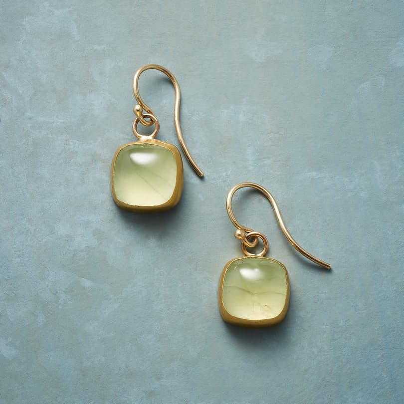 PRETTY IN PREHNITE EARRINGS view 1