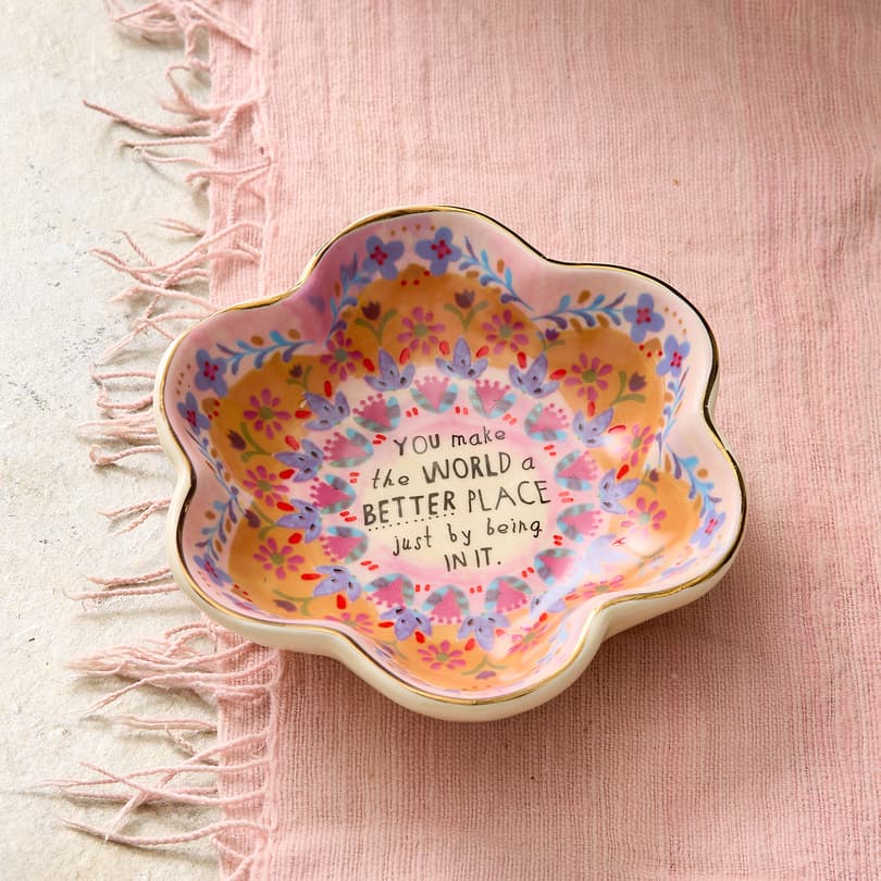 Scalloped Sentiment Dish View 1