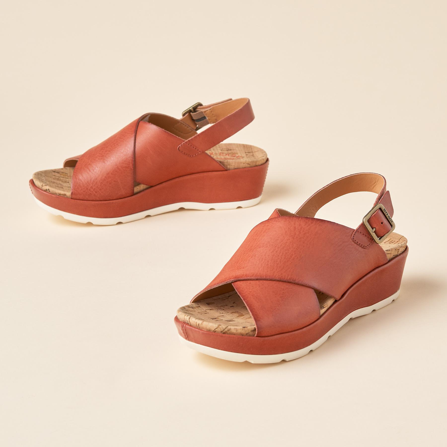 Chloe on sale valentine wedge