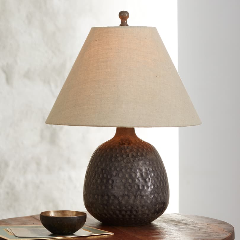 AUTRY TABLE LAMP view 1