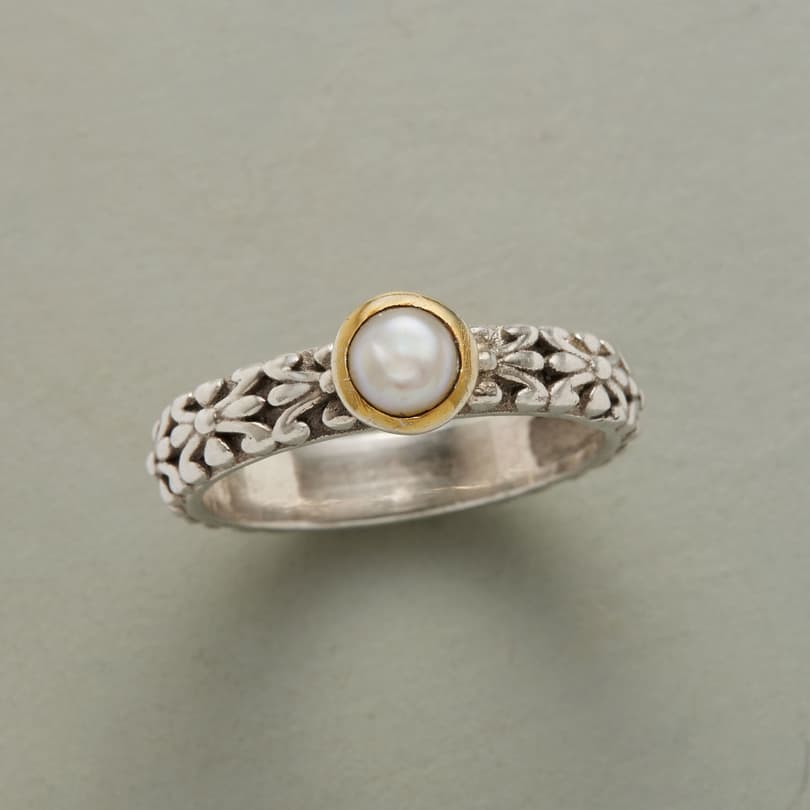 GOLDEN CORONA PEARL RING view 1