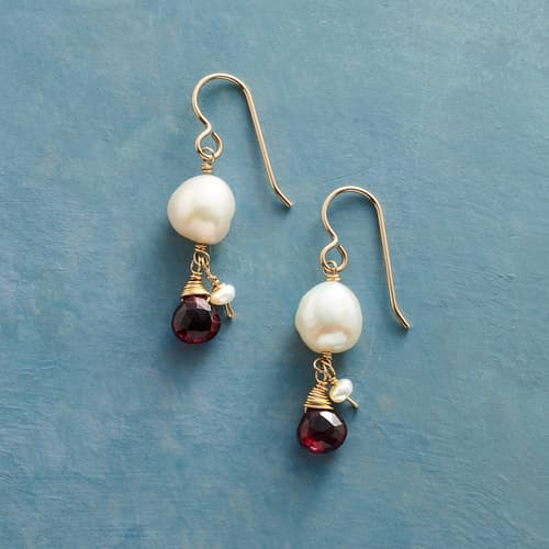 MOONLIGHT &amp; WINE EARRINGS view 1