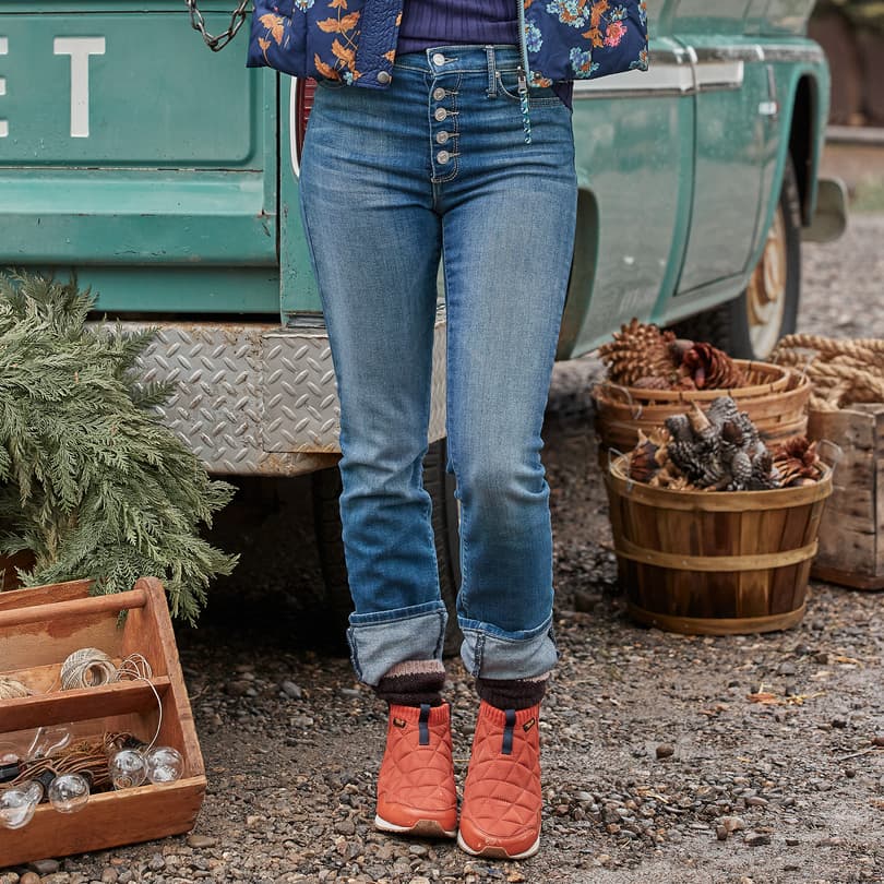 Bootcut Jeans + Cowboy Boots: Match Made In Heaven - The Mom Edit