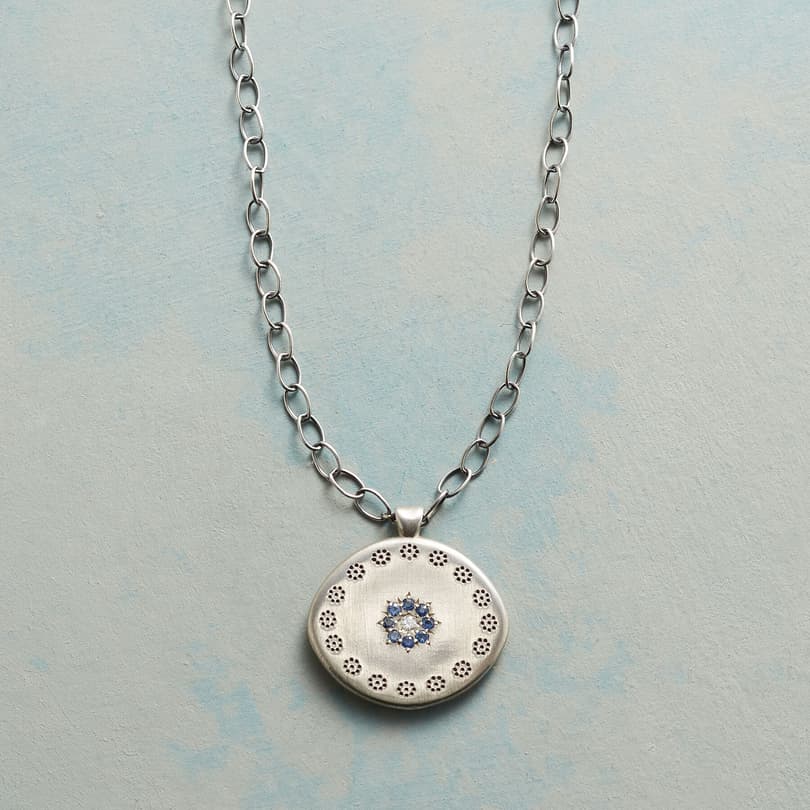 SAPPHIRE STAR NECKLACE view 1