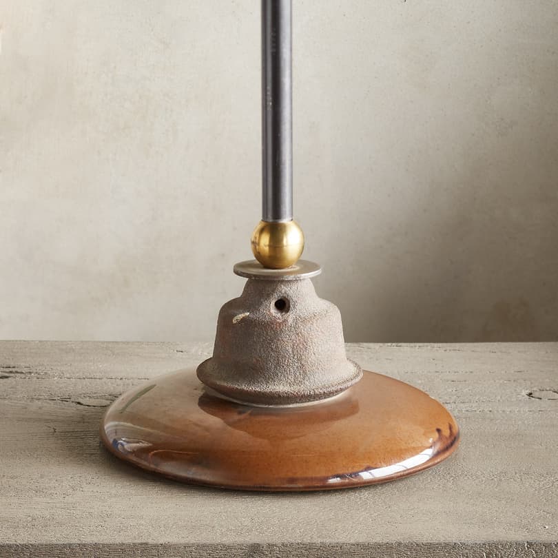 GROVER TABLE LAMP view 3