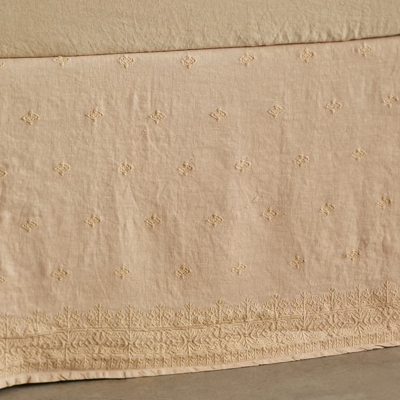 GOSSAMER LINEN EMBROIDERY BEDSKIRT view 1