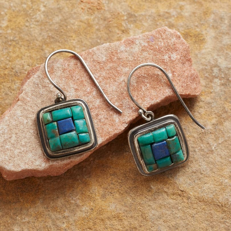 CENTRAL SQUARE EARRINGS view 1