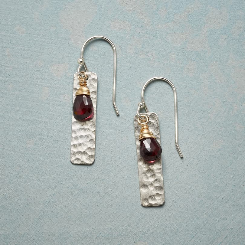 WINE & CANDLELIGHT EARRINGS view 1