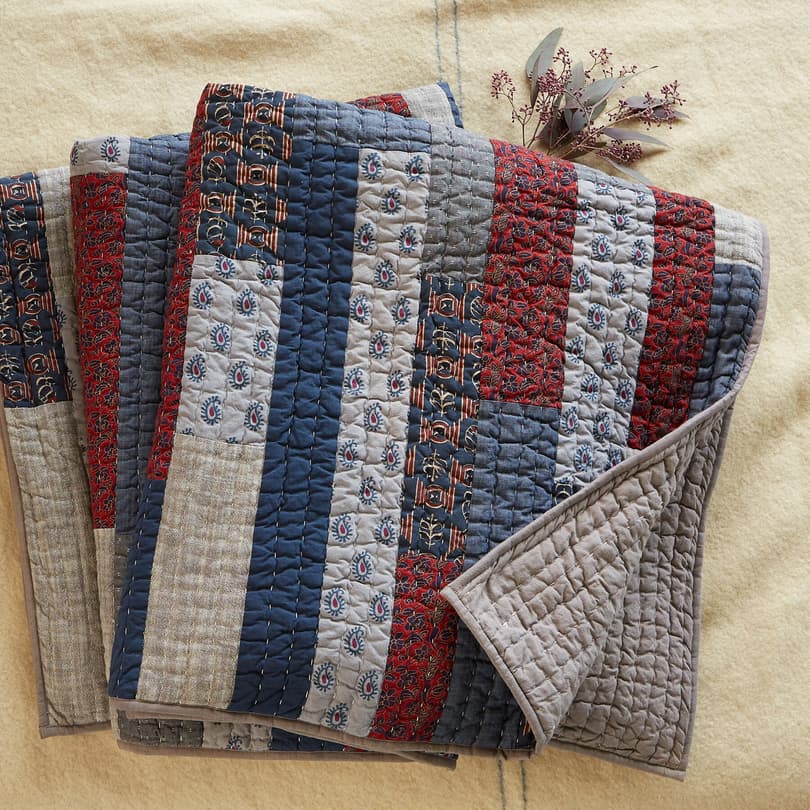 MUTED PTWK QUILT view 2