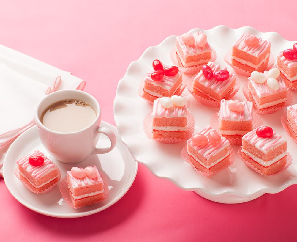 Jelly Belly Petit Fours cup cakes on tray